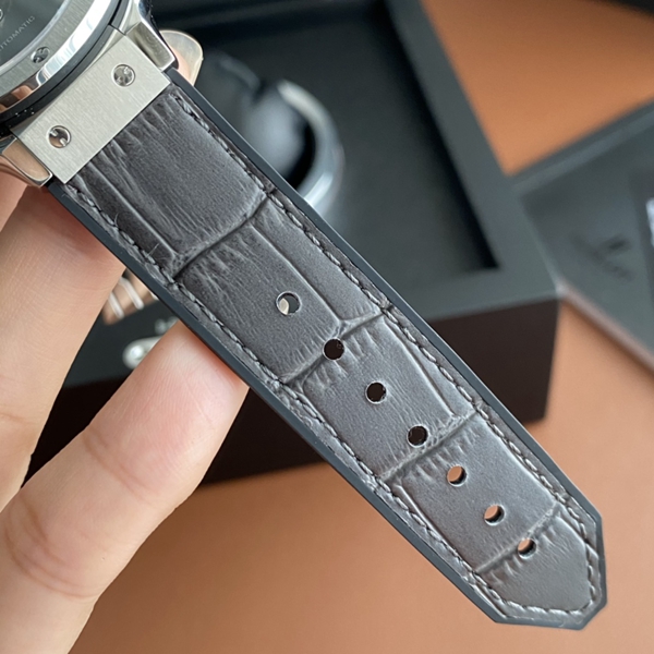 ウブロコピー時計側面デザイン